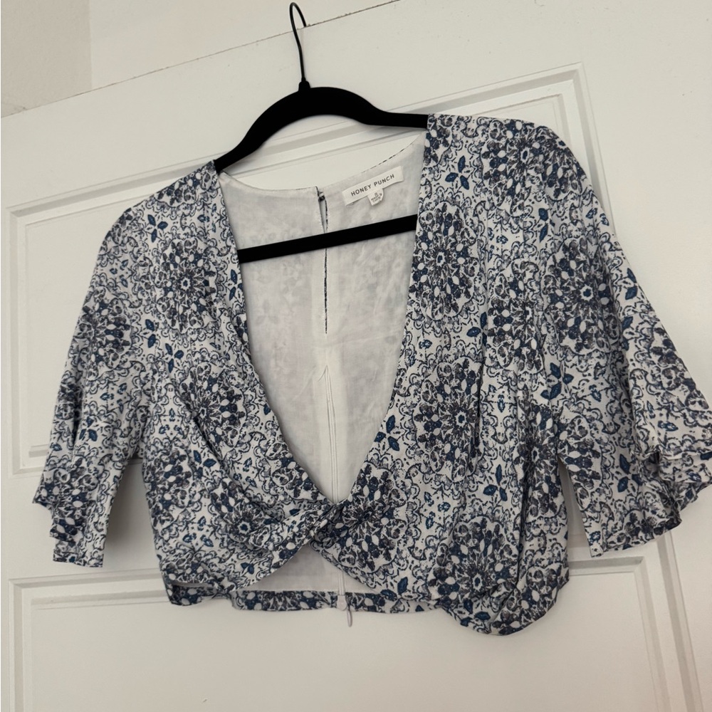 Honey Punch Black and White Twist Front Crop Blouse